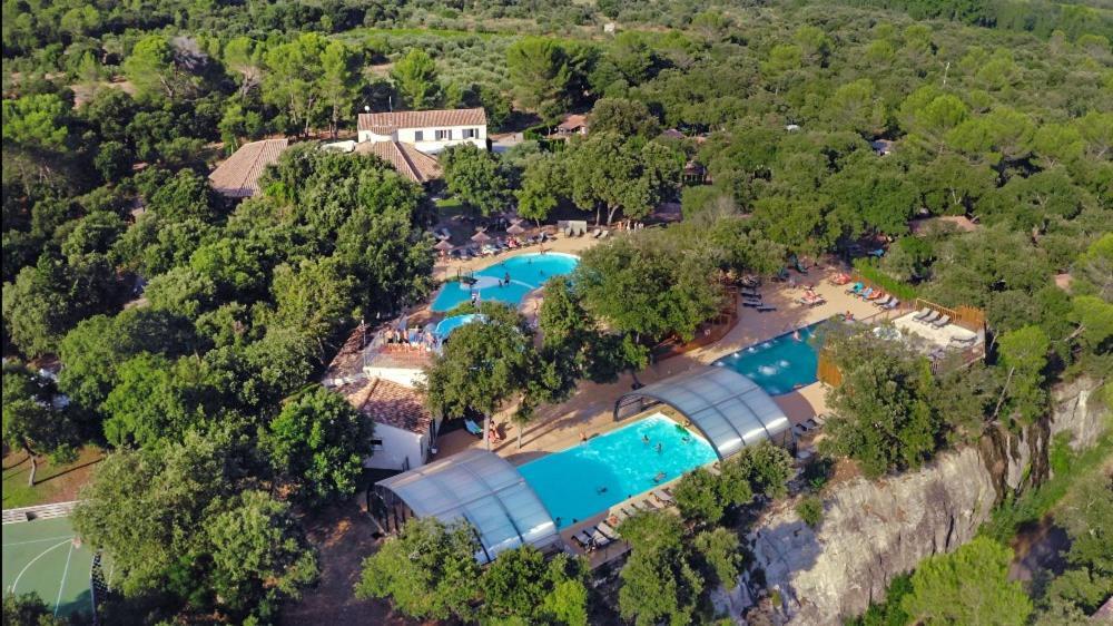 Camping Les Pres Du Roi Sommières エクステリア 写真